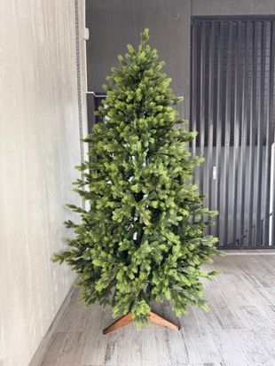Ялинка штучна лита 210 см "Баварська" зелена на дерев'яній підставці 81391 фото
